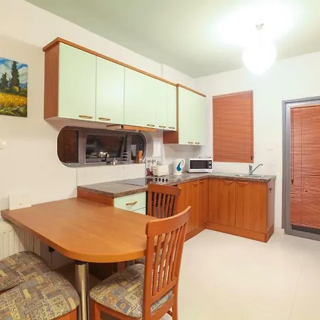 New Loft 303 لارنكا